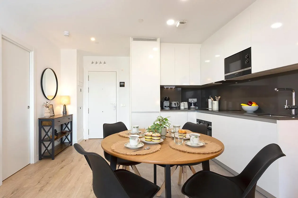 Martiricos Apartment By Rent Me مالقة