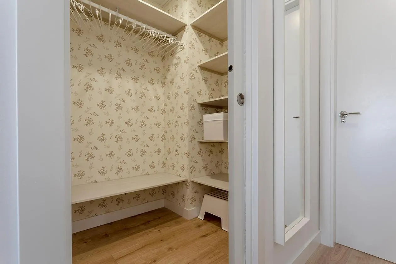 Martiricos Apartment By Rent Me مالقة
