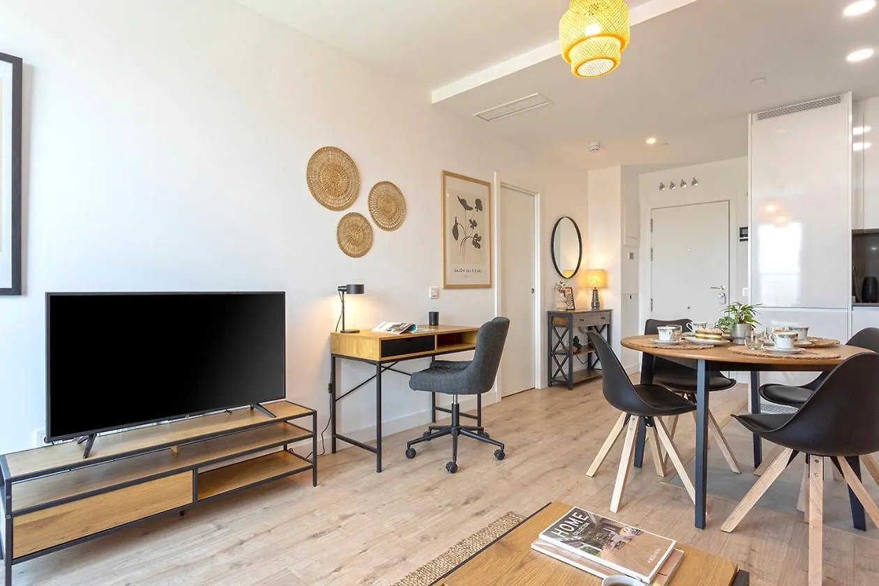 Martiricos Apartment By Rent Me مالقة